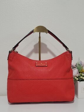 Kate Spade Hobo-style Red Pebble Leather Handbag❤️🧡
